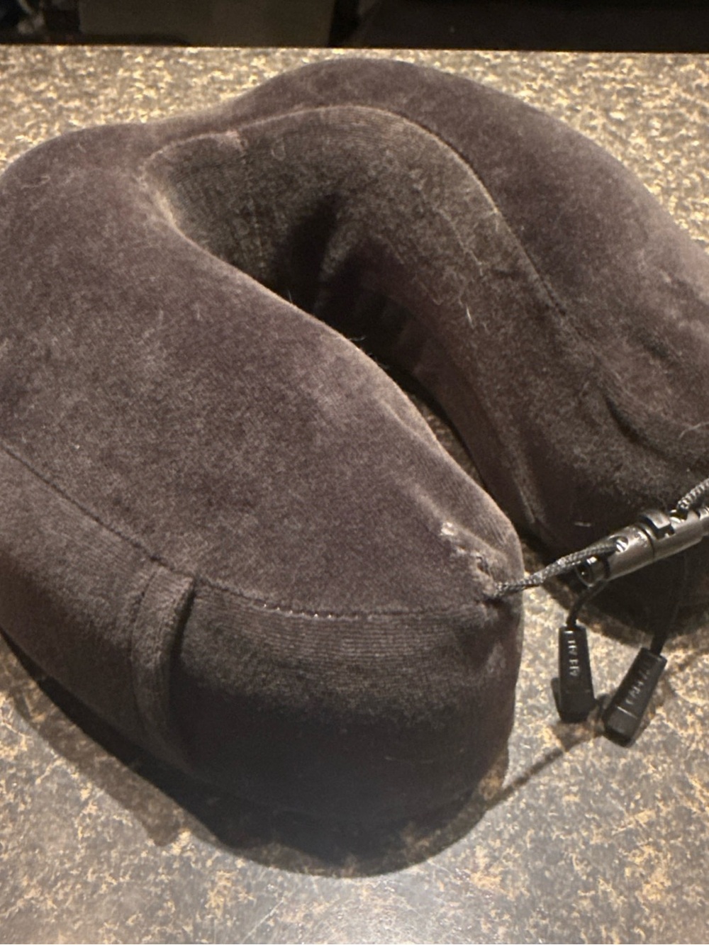 Cabeau Evolution Classic Black travel pillow Preowned- Good Condition.